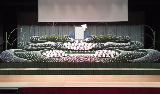 お別れの会・偲ぶ会・社葬の祭壇事例